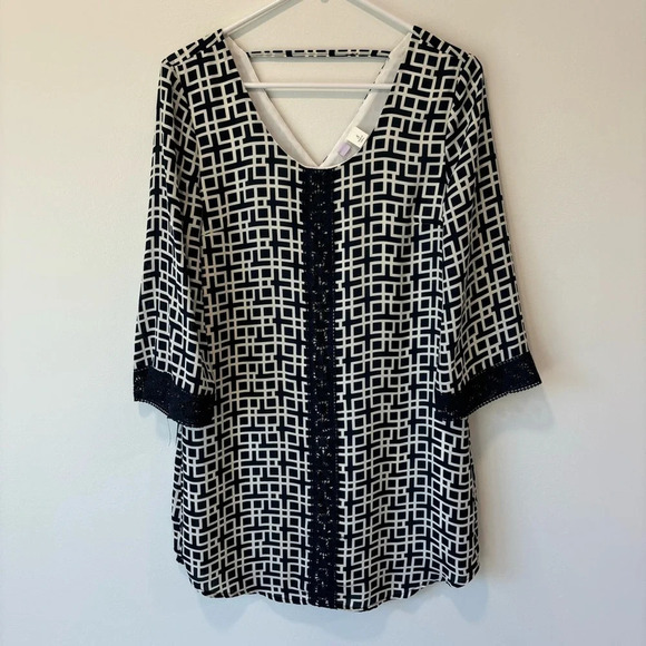 Alya Women’s Blue White Geometric Lace 3 Quarter Sleeve Mini Dress Formal Event - Picture 1 of 12